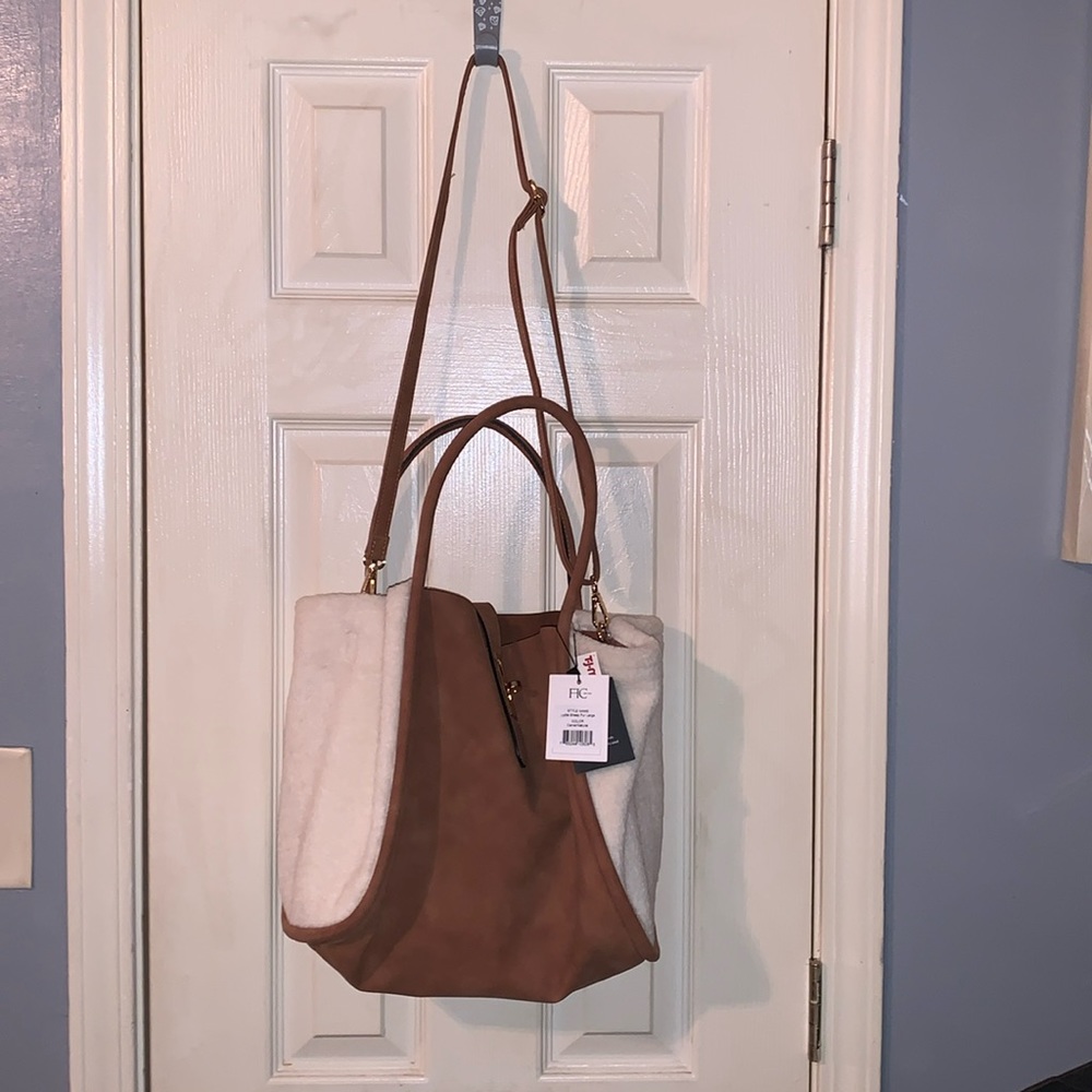 ⭐️FFC NEW YORK LYDIA SHEEP FUR 2 in 1 HANDBAG W/CROSSBODY ADJUSTABLE STRAP⭐️